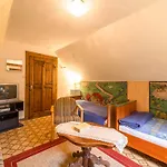 In Kalchberg Near Klippitztoerl באד סנט לאונרד אים לבנטל